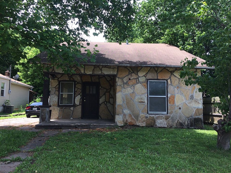2nd image of 707 S Fort Ave
