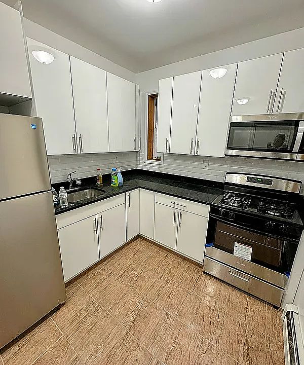 1st image of 126 E 35th St #1F