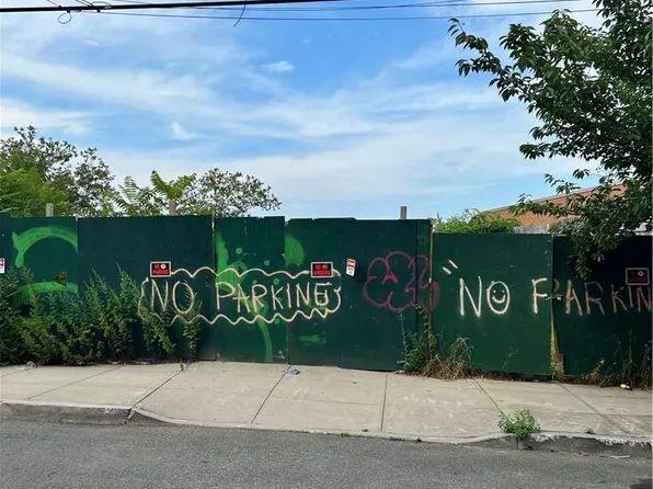 1278 E 222nd Street, Bronx, NY 10469
