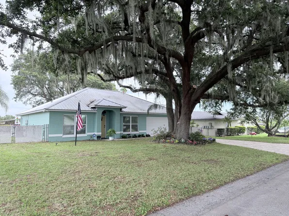 5609 Lake Fox Cir, Winter Haven, FL 33884