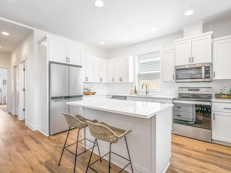 3598 NE Jacob St — Photo 4