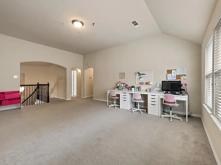 10513 Sedalia Dr — Photo 25