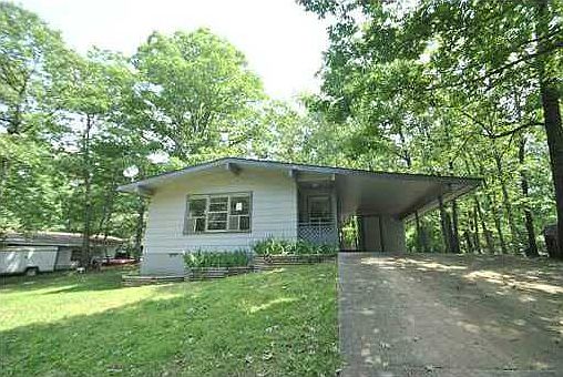 1st image of 12 Donington Ln