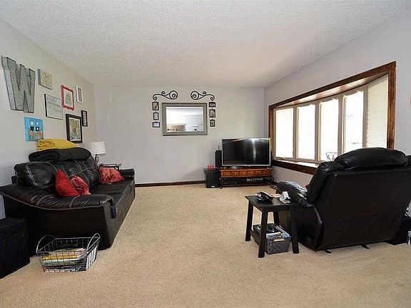 2nd image of 8399 Paulie Dr