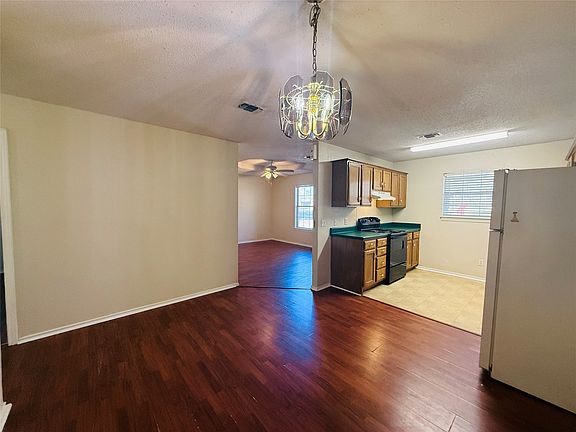 4th image of 735 Anderson Rd