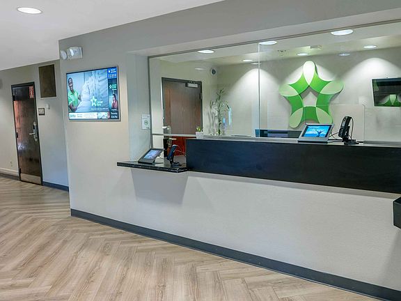 Lobby and Guest Check-in