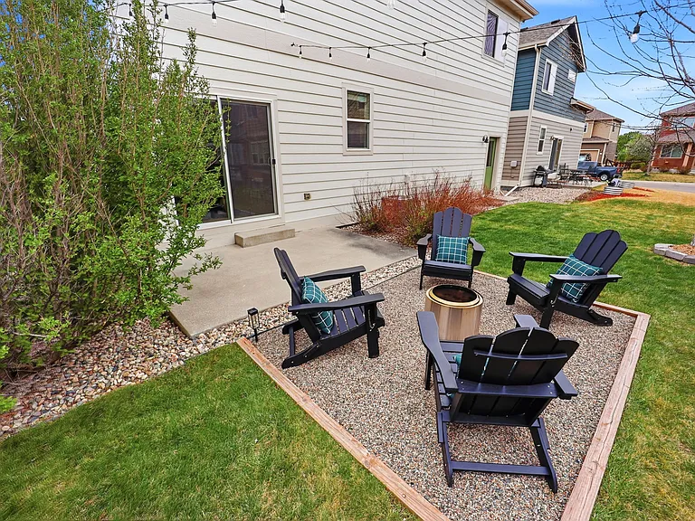 409 Noquet Ct — Photo 44