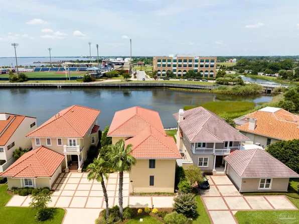 39 Port Royal Way, Pensacola, FL 32502