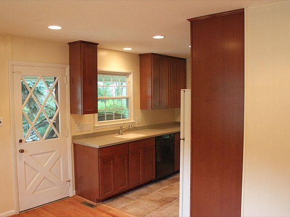 3rd image of 4315 Braeburn Dr