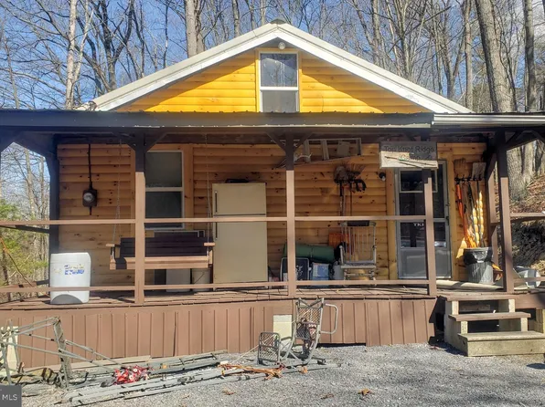 1730 Rhine Hollow Rd, East Waterford, PA 17021