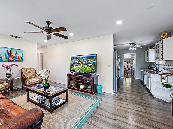 4th image of 6515 Brevard Avenue