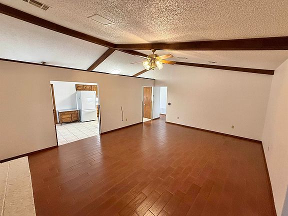 5th image of 2820 Essex St
