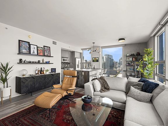 5th image of 321 10th Ave Unit 1901