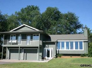 2711 Summit Rd, Plattsmouth, NE 68048