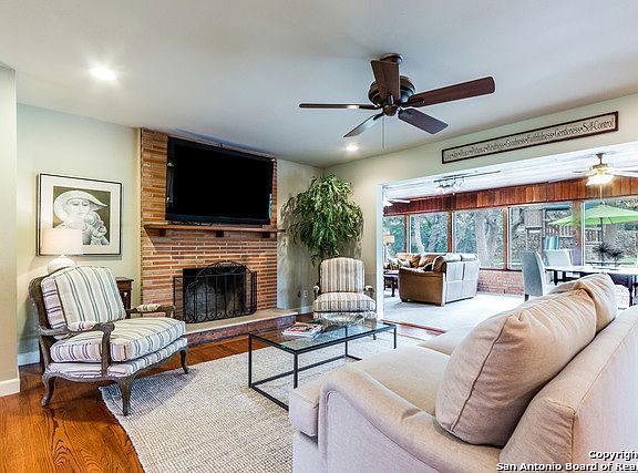 5th image of 424 Cliffside Dr