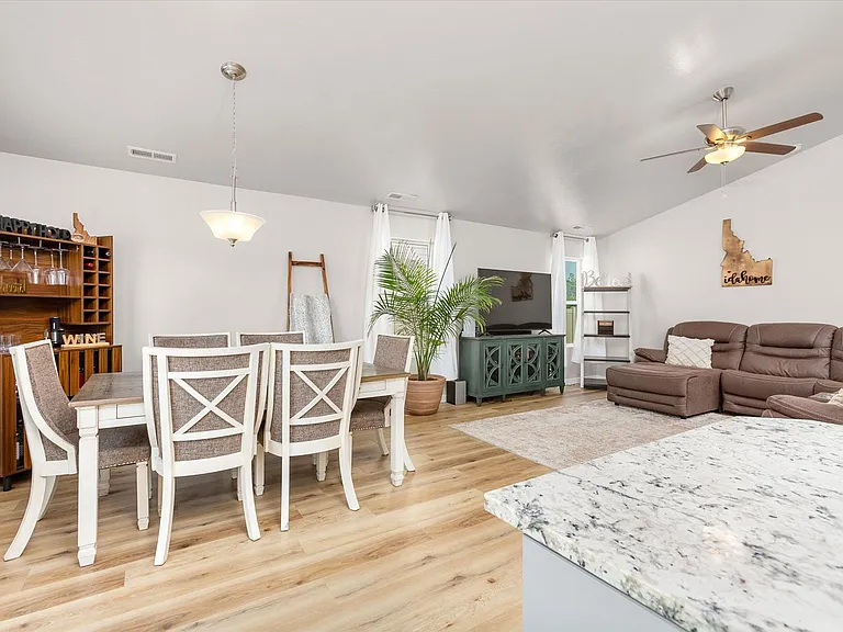 11269 W Quartet St — Photo 7