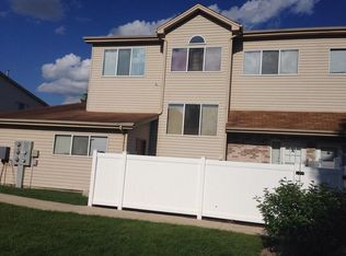 351 Park Ridge Ln UNIT A, Aurora, IL 60504