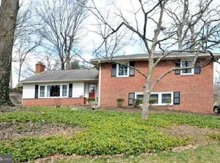 1239 George Rd, Meadowbrook, PA 19046