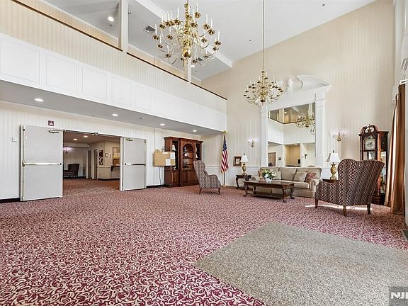 3rd image of 9225 Richmond Road #225