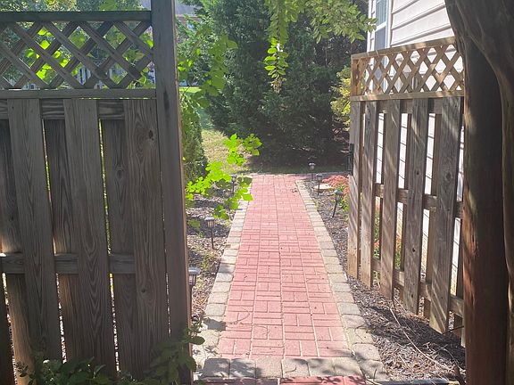 5th image of 40409 Milford Dr
