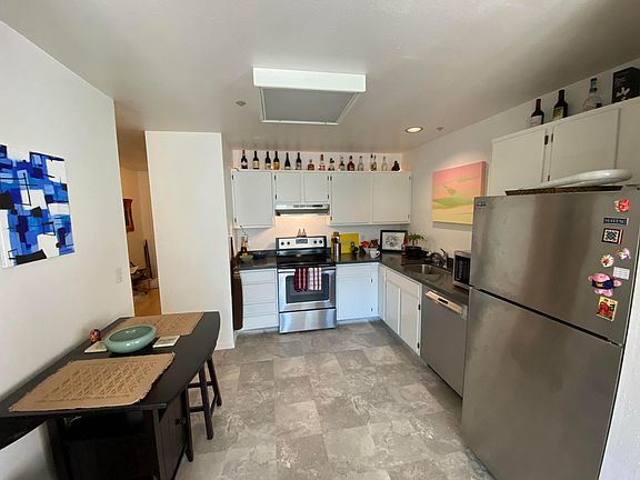 3rd image of 1930 Mission St Unit 205