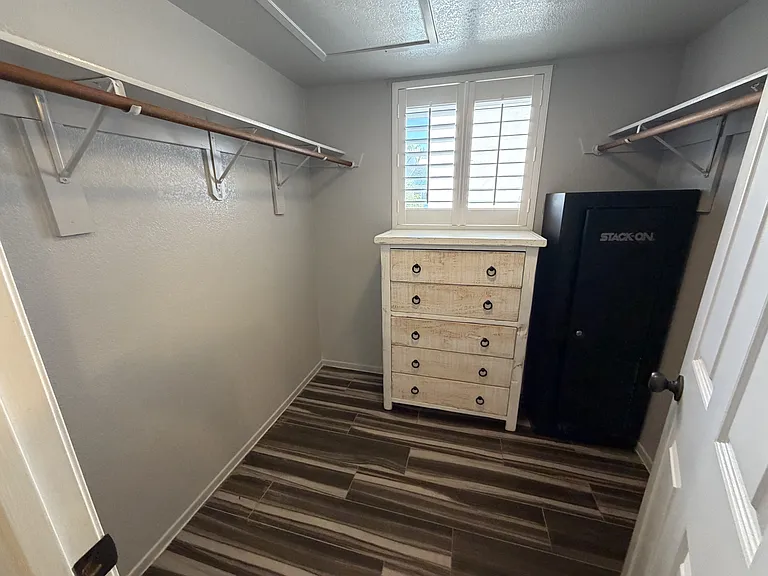 1800 E Club House Plz #83-1 — Photo 15