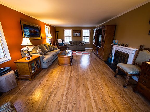 2nd image of 3000 Hartswood Dr