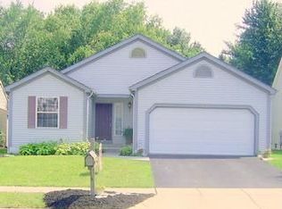 1049 Pebble Brook Dr, Columbus, OH 43240