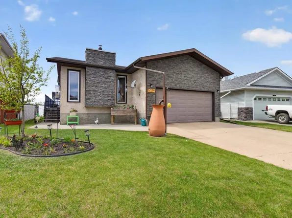5329 65th St, Redwater, AB T0A 2W0