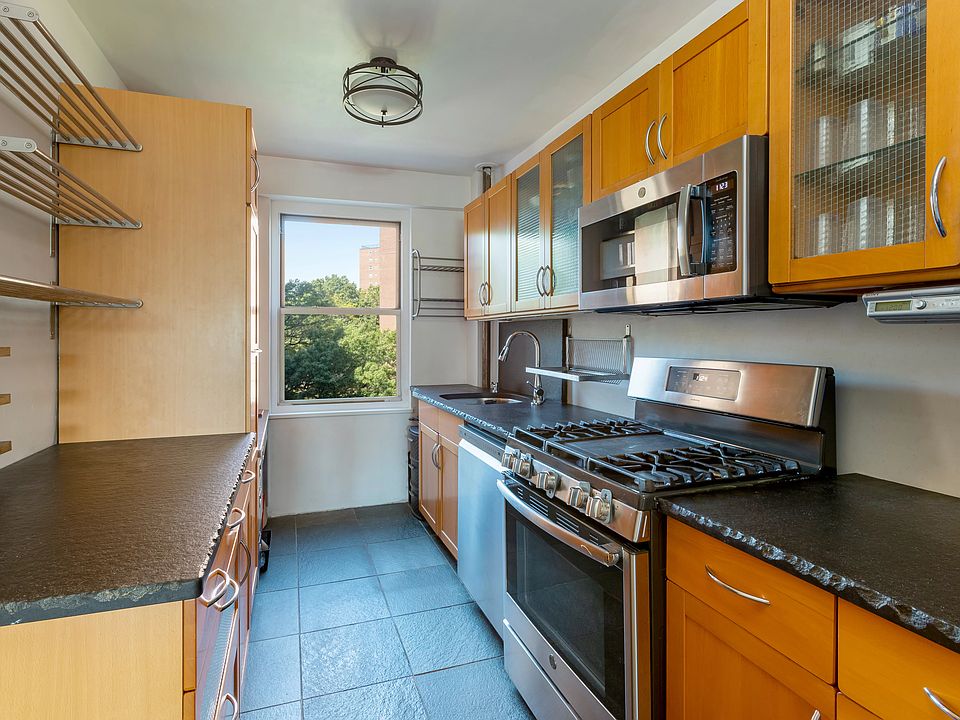 1st image of 3850 Sedgwick Ave APT 8D