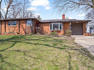 702 Maple Pl, Normal, IL 61761