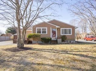 4 Studley St, Fairhaven, MA 02719