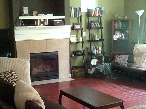 3rd image of 1736 SE Water Lily St