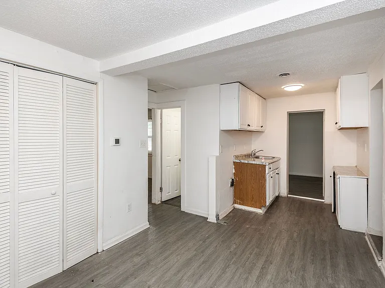 10019 Northgate Dr — Photo 6