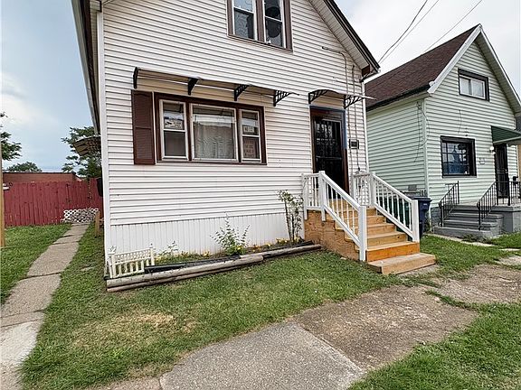 3rd image of 34 Coit St