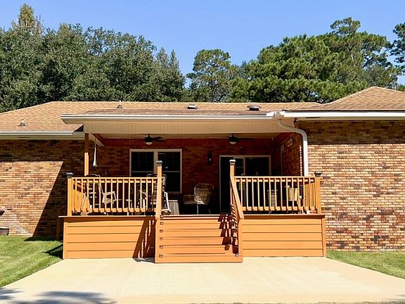 4th image of 59 Sharmont Dr