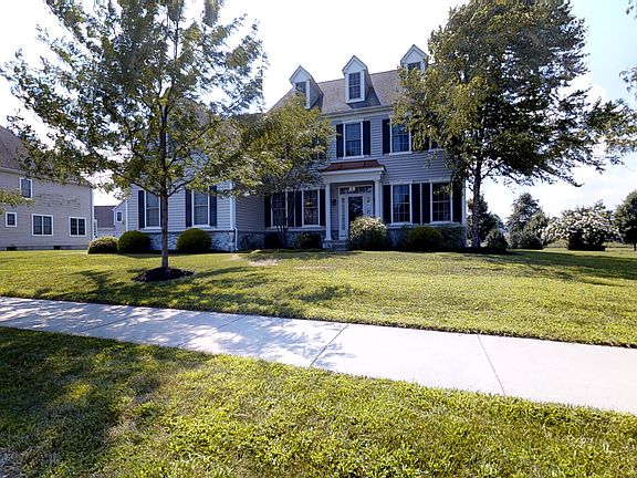 2nd image of 110 Parker Dr