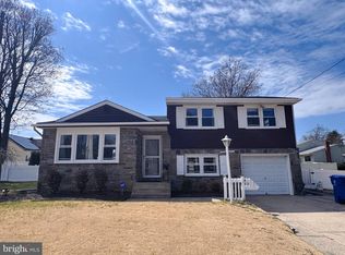 277 Willow Dr, Cinnaminson, NJ 08077