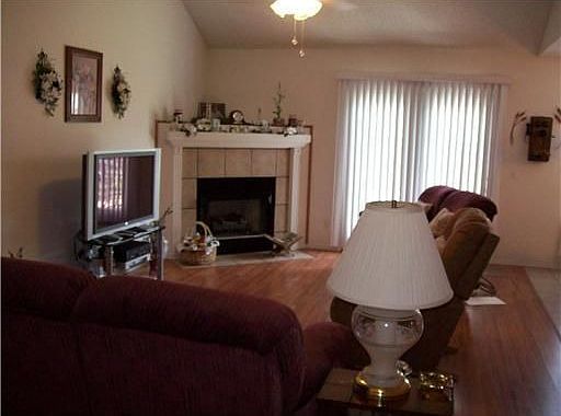 2nd image of 430 Woods Dr