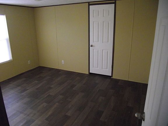 5th image of 99 N King Edward Ct