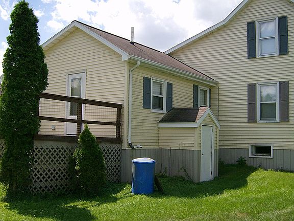 2nd image of 2202 Superior Ave