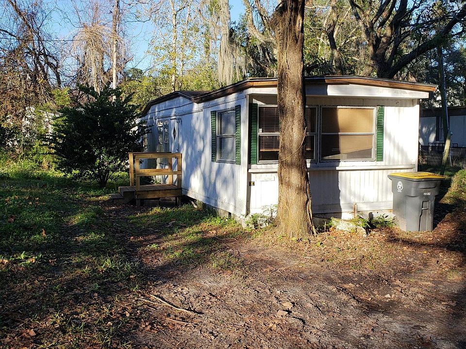 1st image of 2859 Robert St