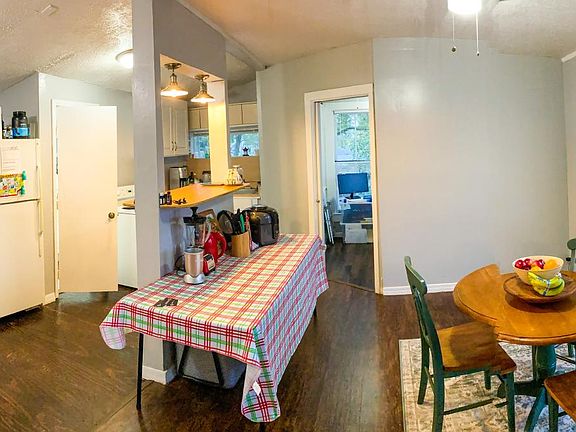 3rd image of 103 N Walker St APT 4