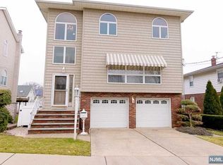 407 Center St, Wood Ridge, NJ 07075