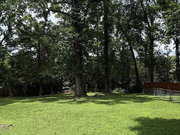 2nd image of 612 Baton Rouge Ct