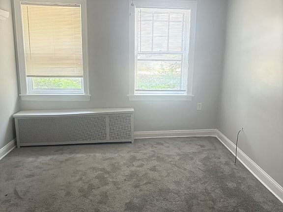 2nd image of 2037 W Shakespeare Ave #G