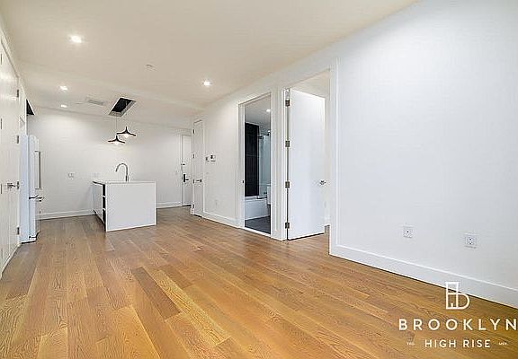 4th image of 530 Midwood St APT 3C