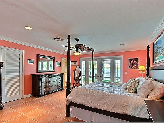 5th image of 2129 NE 61st Ct