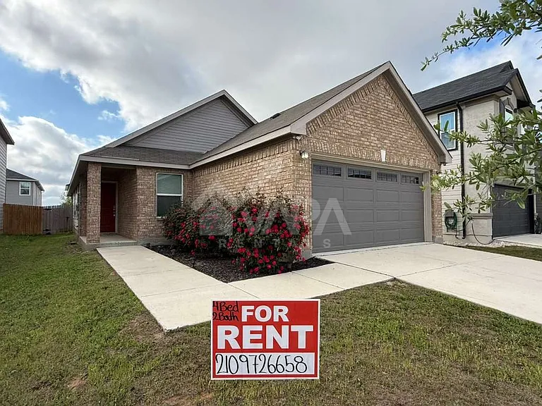 323 Deer Crest Dr — Photo 2