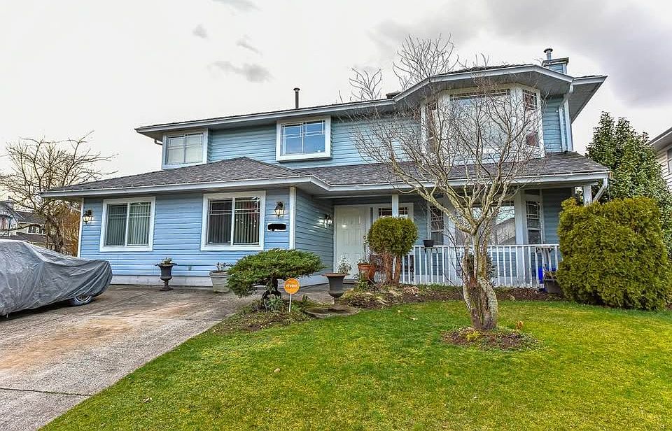 1st image of 9407 161st St #770